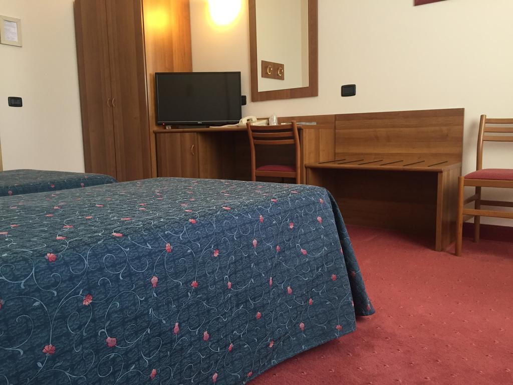 Hotel Arcobaleno Vimodrone Luaran gambar