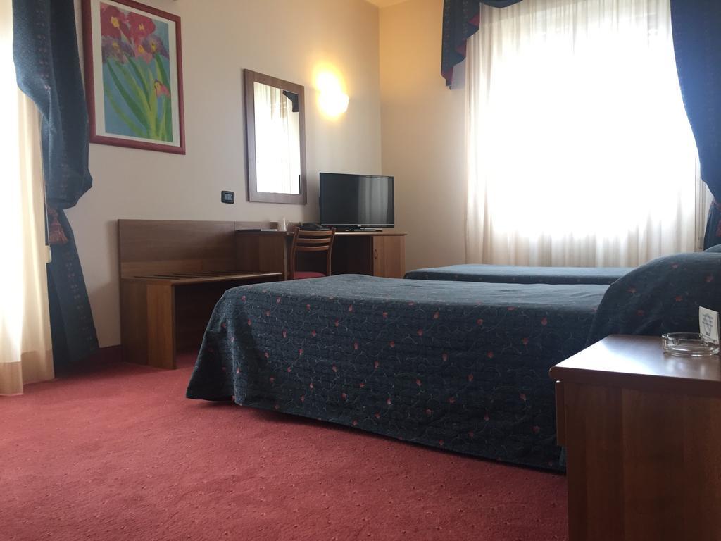 Hotel Arcobaleno Vimodrone Luaran gambar