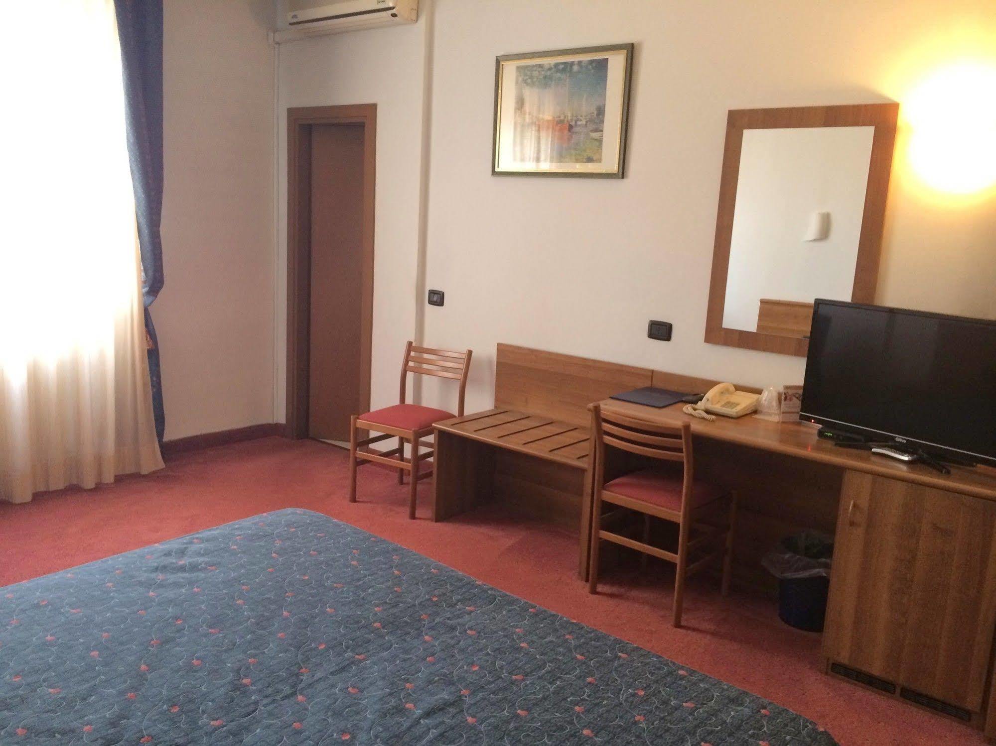 Hotel Arcobaleno Vimodrone Luaran gambar