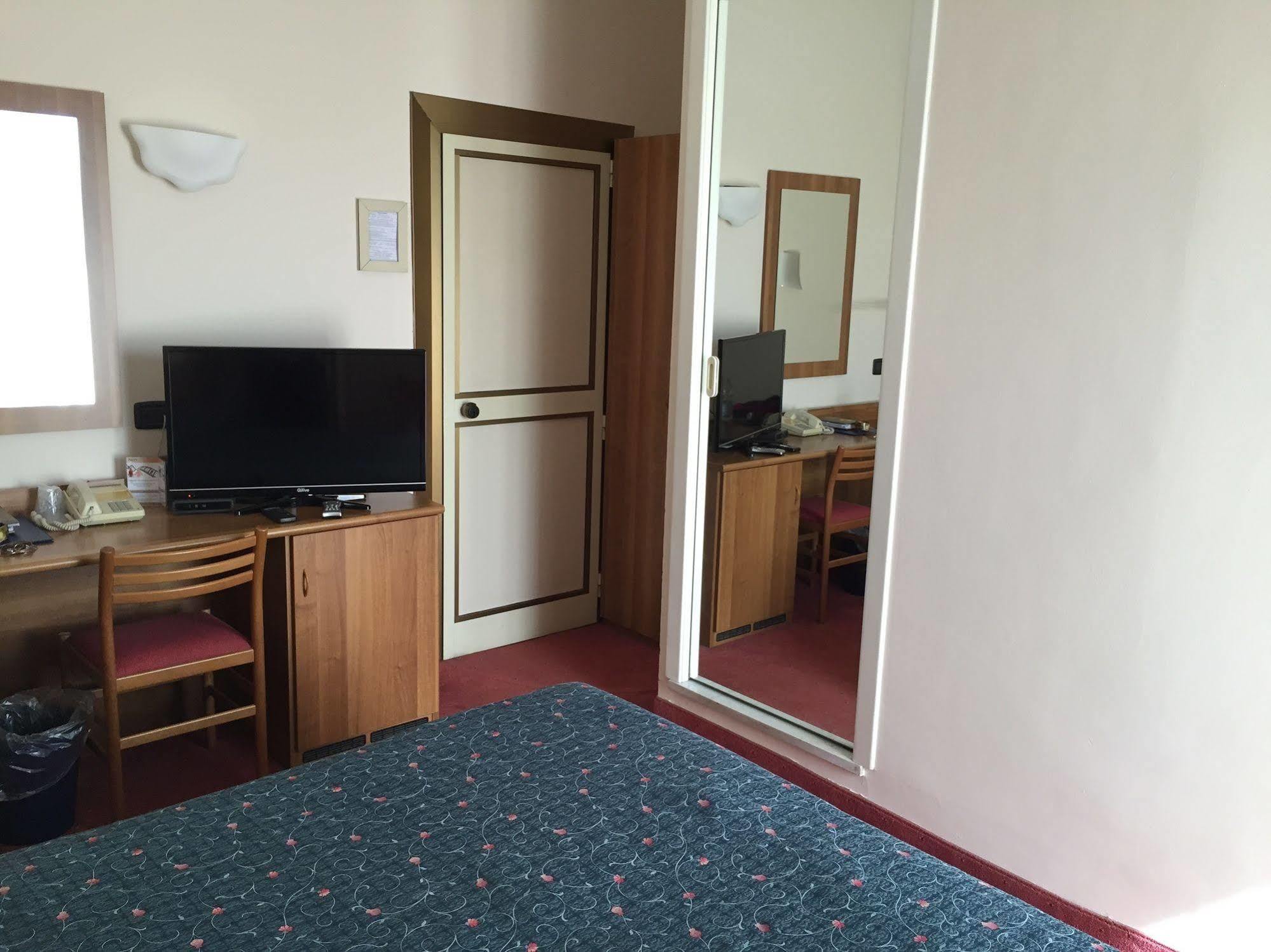 Hotel Arcobaleno Vimodrone Luaran gambar